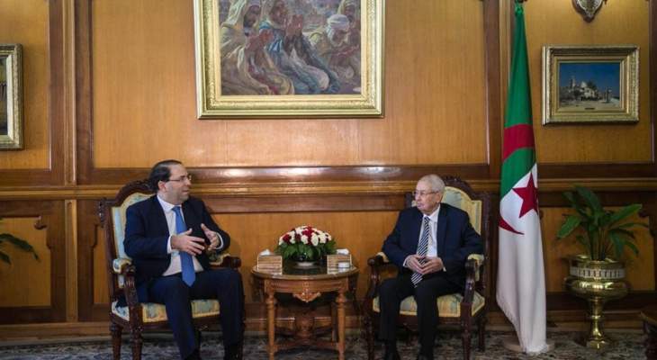 رئيس وزراء تونس التقى رئيس الجزائر الانتقالي وسلّمه رسالة من نظيره التونسي