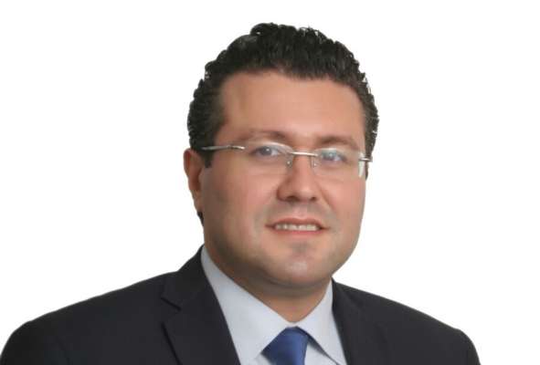حسن كشلي تقدّم بطلب ترشيحه للانتخابات النيابية عن المقعد السني في دائرة بيروت الثانية