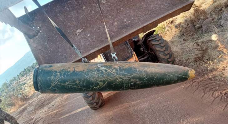 الجيش: العثور في خراج حوقا على قنبلة إسرائيلية الصنع من مخلفات العدوان الإسرائيلي على سوريا في تموز