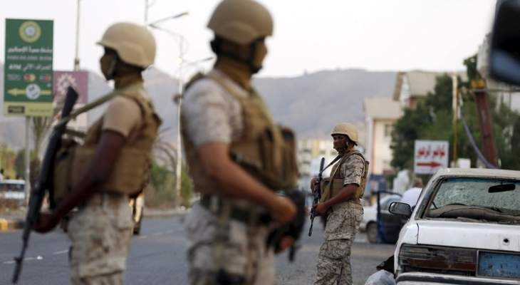 انفجار سيارة مفخخة استهدفت صحفيين ومراسلين لقنوات عربية في مدينة عدن اليمنية