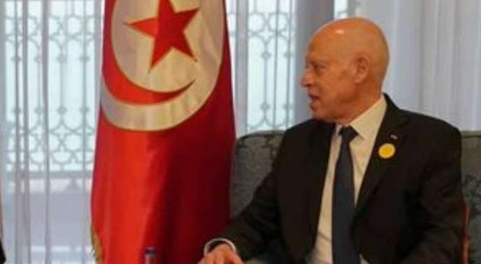 قيس سعيد: تونس ثابتة على مواقفها واستقرار قراراها الوطني وعلى عدم الانخراط في أي تحالف ضد آخر