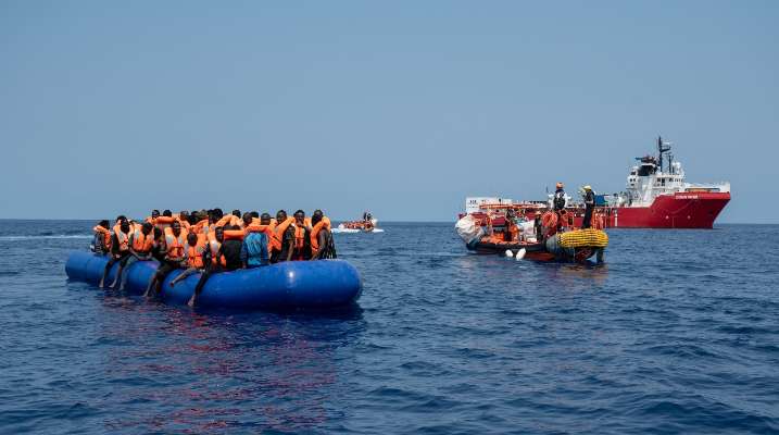 السفينة "أوشن فايكينغ" أنقذت 438 مهاجرًا قبالة ليبيا وتونس