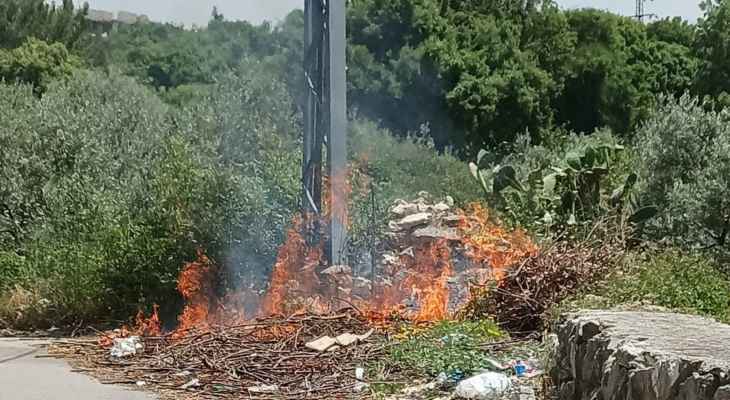 الدفاع المدني: إخماد حريق اعشاب و اشجار في عمشيت