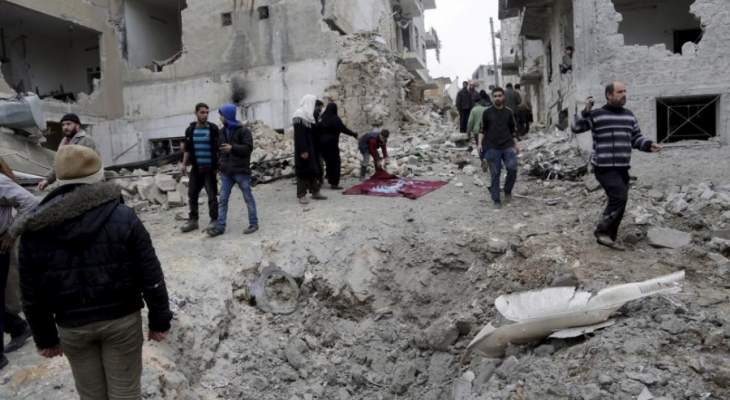 الجزيرة: 7 قتلى بينهم أطفال في صفوف نازحين سوريين في ريف إدلب