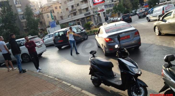 النشرة: قطع الطريق في صيدا من دوار مرجان حتى تقاطع إيليا إحتجاجاً على إضراب محطات الوقود
