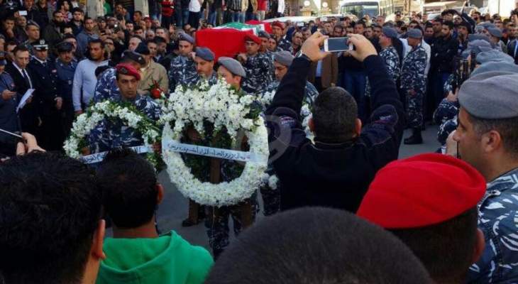 النشرة: اطلاق نار كثيف بمرياطة بالتزامن مع وصول الشهيد غسان عجاج