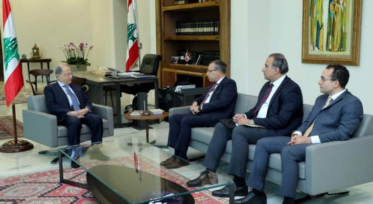 الرئيس عون عرض الأوضاع العامة مع السفير المصري