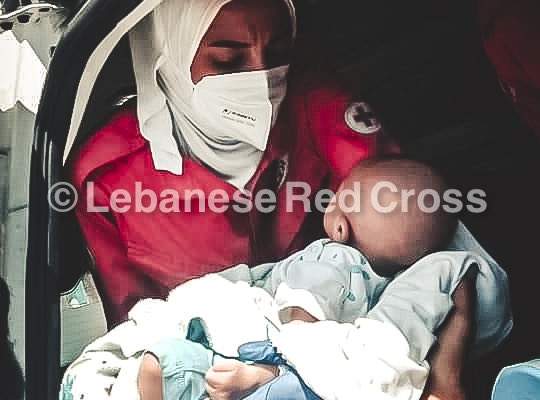 الصليب الاحمر: اسعاف 24 شخصا بعد حريق مخزن في منطقة البداوي