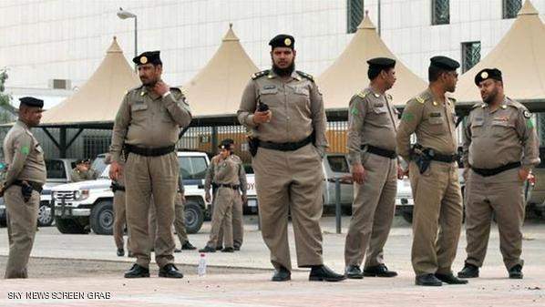 شرطة جازان السعودية: القبض على مقيم زوّر إقامات ورخص سير لبيعها لوافدين