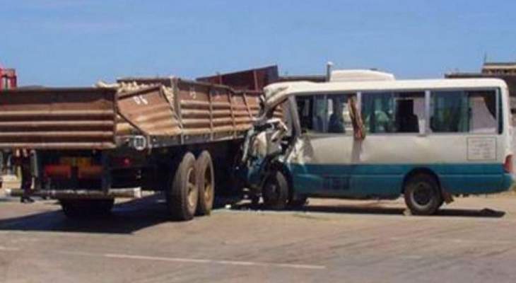 مقتل 12 شخصا وإصابة اثنين آخرين بحادث سير شمال غرب الجزائر