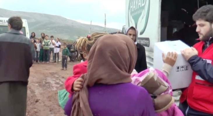 دخول 85 شاحنة مساعدات إنسانية أممية إلى إدلب السورية عبر تركيا
