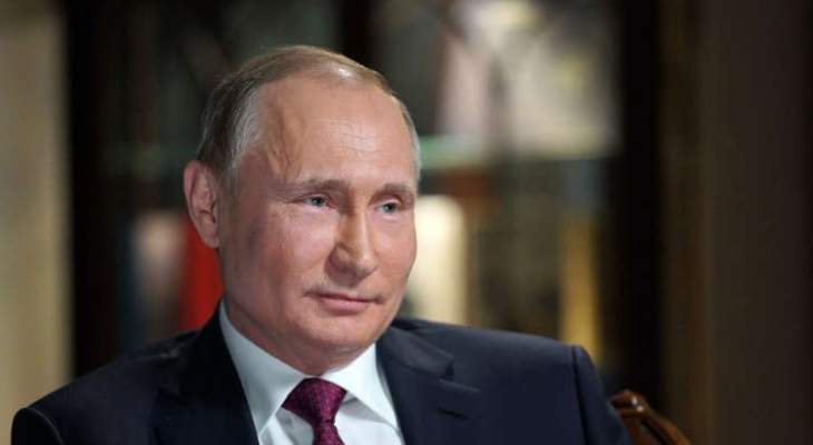 بوتين يناقش مع أعضاء المجلس الروسي تدابير الرد على طرد دبلوماسيين روس