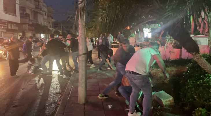 الإعتداء بالضرب على مرشحين من لائحة "نحو الدولة" أمام مبنى بلدية برج حمود