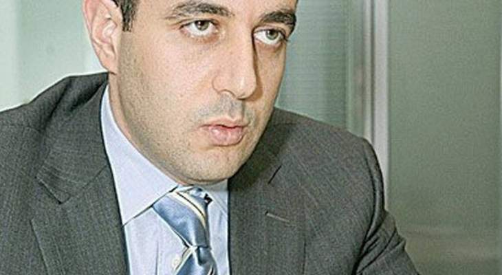 مصادر الخارجية للأخبار: نادر الحريري رفض التخلي عن سفارة الكويت