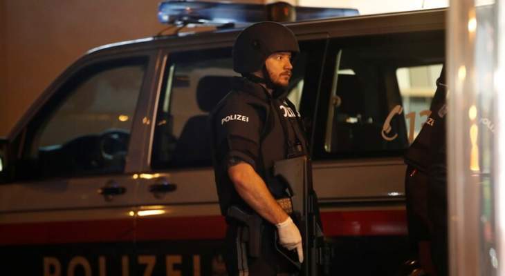 الشرطة النمساوية تنفي صحة الأنباء عن اختطاف رهائن في فيينا