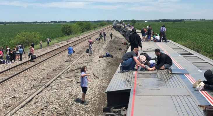 مقتل ثلاثة أشخاص وإصابة نحو 50 آخرين بعد خروج قطار عن مساره بالولايات المتحدة