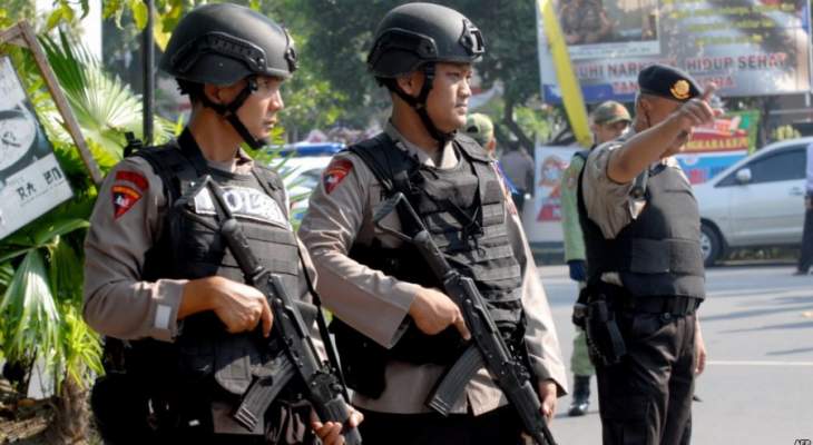 الشرطة الإندونيسة قتلت ستة متشددين بتبادل لإطلاق النار في جاوة