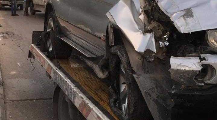 النشرة: انزلاق سيارة في البرامية شرق صيدا ونجاة السائق