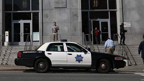 إخلاء المقر الرئيسي لشرطة كاليفورنيا بعد تهديد بوجود قنبلة