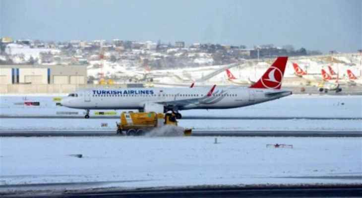 إستمرار إغلاق مطار إسطنبول بسبب الثلوج الكثيفة