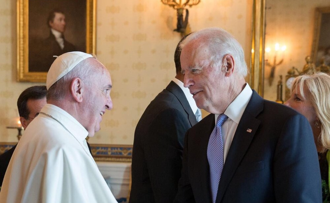 البيت الأبيض: البابا فرنسيس يستقبل بايدن في 29 الحالي في الفاتيكان