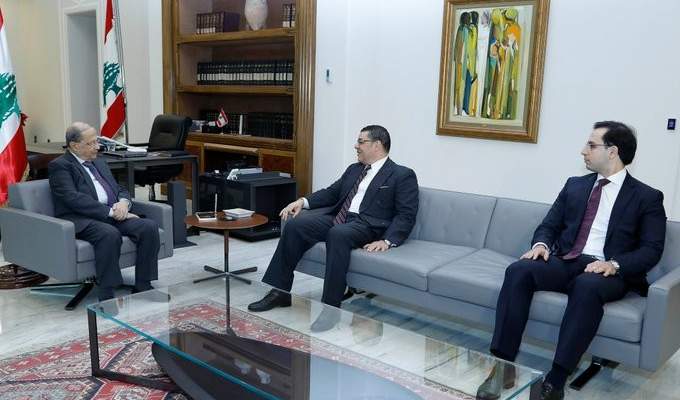 الرئيس عون التقى السفير المصري وعرض معه الأوضاع العامة 