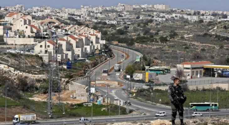 الجيش الإسرائيلي: إصابة مستوطنين اثنين ومقتل أحد المهاجمين بإطلاق نار في كريات 4 جنوب شرقي الخليل