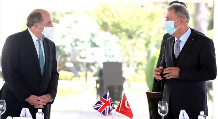 وزير الدفاع التركي بحث مع نظيره البريطاني بالتعاون في مجال الصناعات الدفاعية