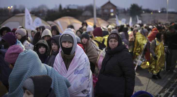 "غارديان": عشرات الآلاف من اللاجئين من أوكرانيا قد يفقدون البيوت التي تأويهم في بريطانيا