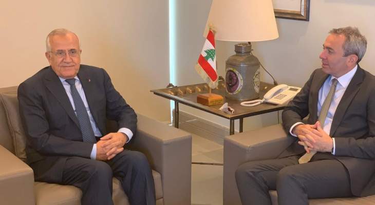 سليمان: لتحصين علاقات لبنان الدولية وعدم الانجرار إلى سياسة المحاور الهدّامة
