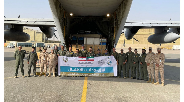 كونا: طائرة كويتية حطت في مطار بيروت ناقلة 3 أطنان من حليب الأطفال هدية من الشعب الكويتي