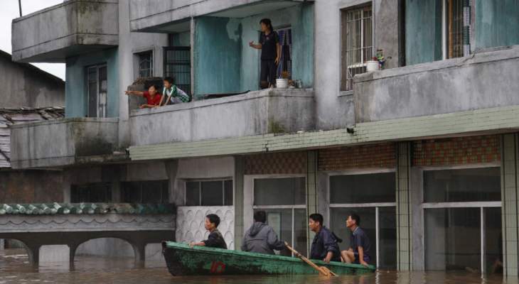 وسائل إعلام رسمية: أمطار غزيرة وفيضانات تلحق أضرارا بمنازل ومزارع وطرق في كوريا الشمالية