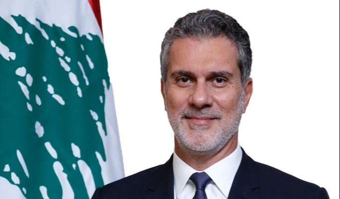 وزير السياحة من المطار: نتوقع ان يأتي الى لبنان بين 10 و12 الف شخص يوميا