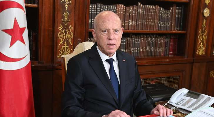 الرئيس التونسي أجرى تعديلًا حكوميًا جزئيًا شمل وزيرَي الداخلية والشؤون الاجتماعية