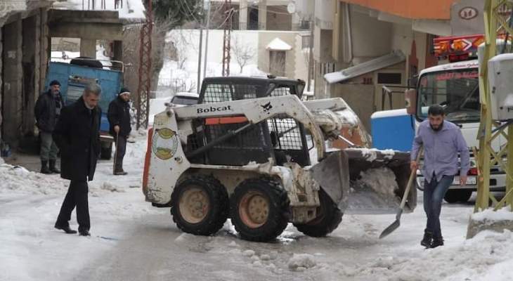 النشرة: آليات بلدية شبعا باشرت بإزالة الثلوج عن الطرقات