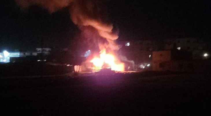 "النشرة": الدفاع المدني أخمد حريقًا شبّ في مخيم للنازحين السوريين في عنجر