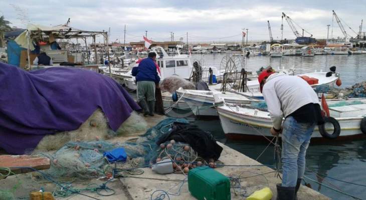 البزري يناشد وزارة الأشغال العامة وبلدية صيدا الإسراع بالتعويض على الصيادين
