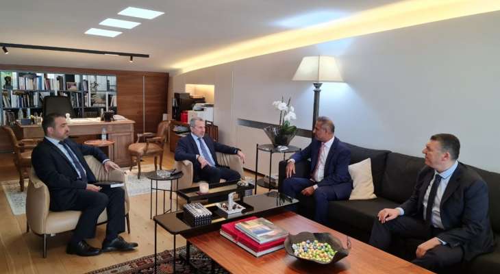 باسيل التقى سفير سلطنة عمان وبحث معه التطورات السياسية في المنطقة والعلاقات الثنائية