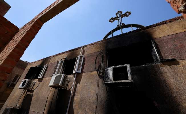 النائب العام المصري: انتهاء معاينة جثامين حريق كنيسة أبوسيفين ولا إصابات دالة على أمور غير الاختناق