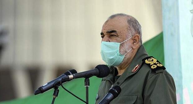 قائد الحرس الثوري الإيراني: شعبنا مثال يحتذى به في مقاومة الضغوط والغطرسة