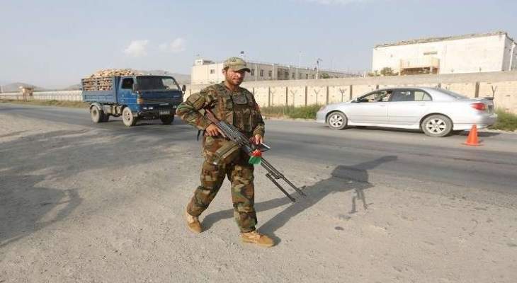مصير مئة عسكري أفغاني ما زال مجهولا إثر هجوم لطالبان