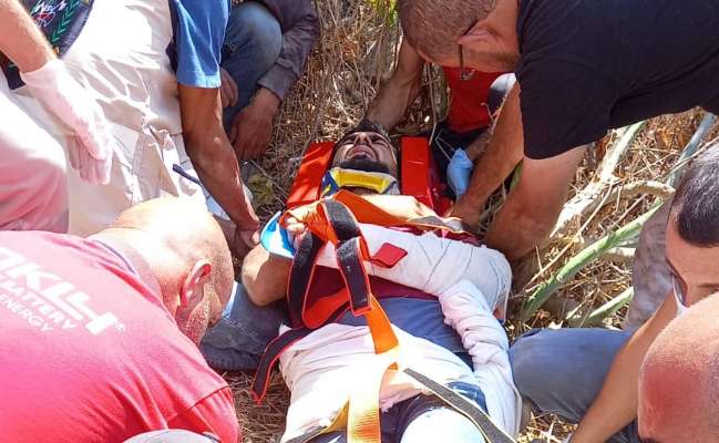 "النشرة": سقوط عدد من الجرحى نتيجة حادث سير مروع على طريق طورا- العباسية