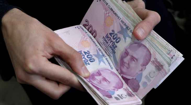الليرة التركية هبطت إلى مستوى غير مسبوق عند أكثر من 17.5 مقابل الدولار