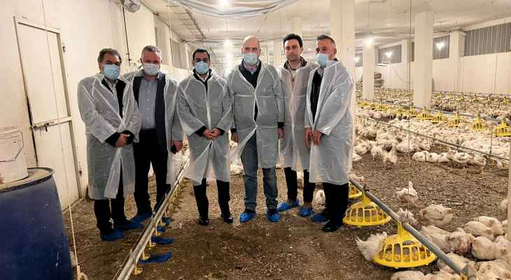 لحود وأبو حيدر جالا على مزارع ومسالخ الدواجن في الشمال: لم يتم تسجيل أي حالة انفلونزا طيور في لبنان