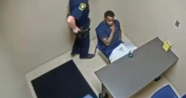 فيديو يظهر محاولة فرار موقوف خلال التحقيق