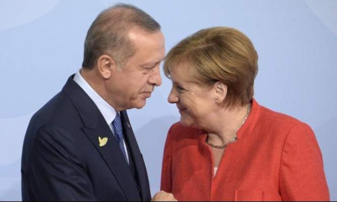 أردوغان وميركل يبحثان الوضع في سوريا وليبيا والعلاقات الثنائية