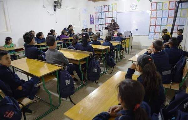 مستشار وزير التربية: تعليم النازحين السوريين يوفر فرص عمل لـ12 ألف لبناني