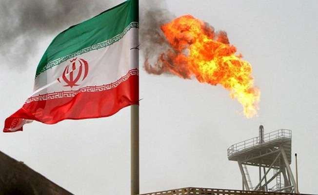 "فيتول" لتجارة النفط: الولايات المتحدة قد تسمح بتدفق نفط إيران الخاضع للعقوبات إلى الأسواق العالمية