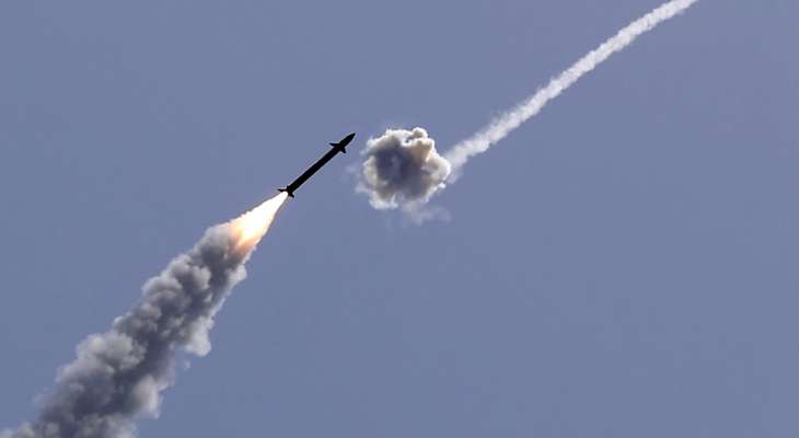 إعلام إسرائيلي: اعتراض 4 صواريخ في سماء سديروت بغلاف غزة الشمالي من دون إصابات