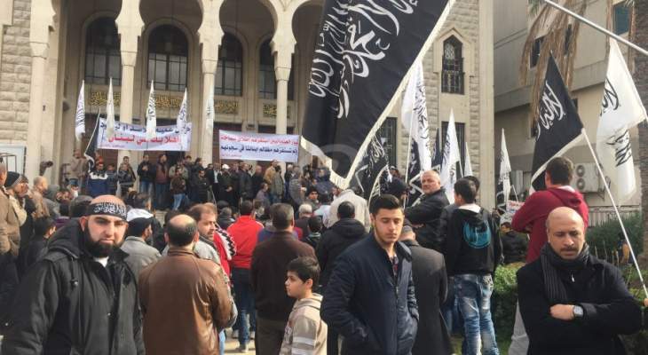 النشرة: أهالي الموقوفين الاسلاميين يعتصمون في طرابلس رفضا لاطلاق سماحة